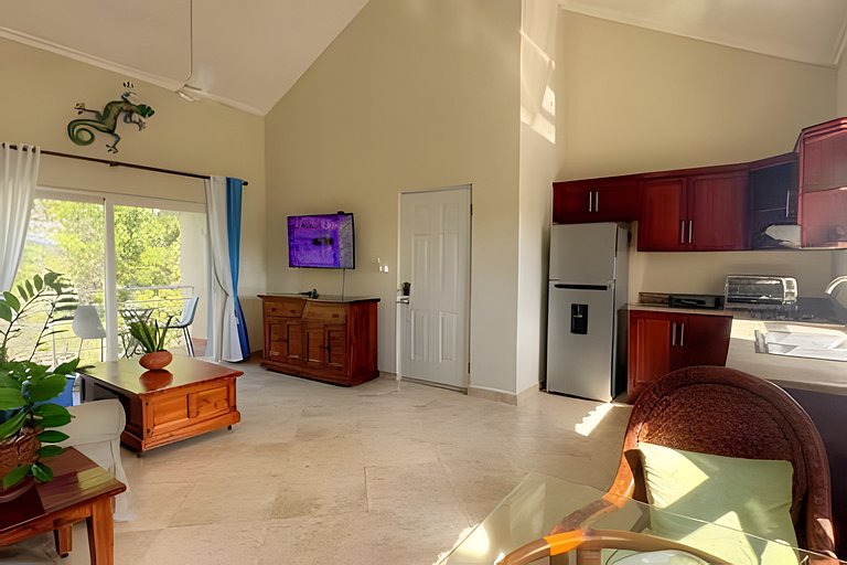 Cozy apartment just steps from the beach