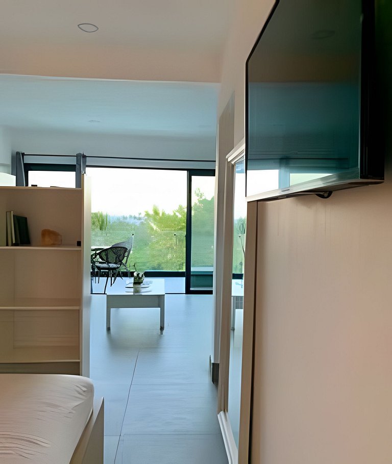 Modern Ocean-View Studio Near Encuentro Beach
