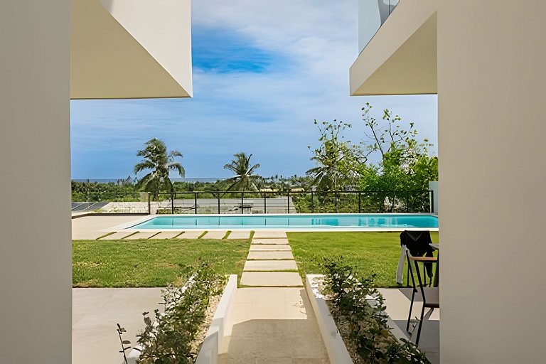 Modern Ocean-View Studio Near Encuentro Beach