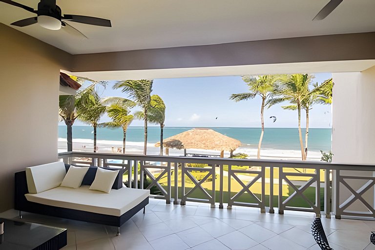 Spacious Beachfront Retreat, steps to Cabarete Fun