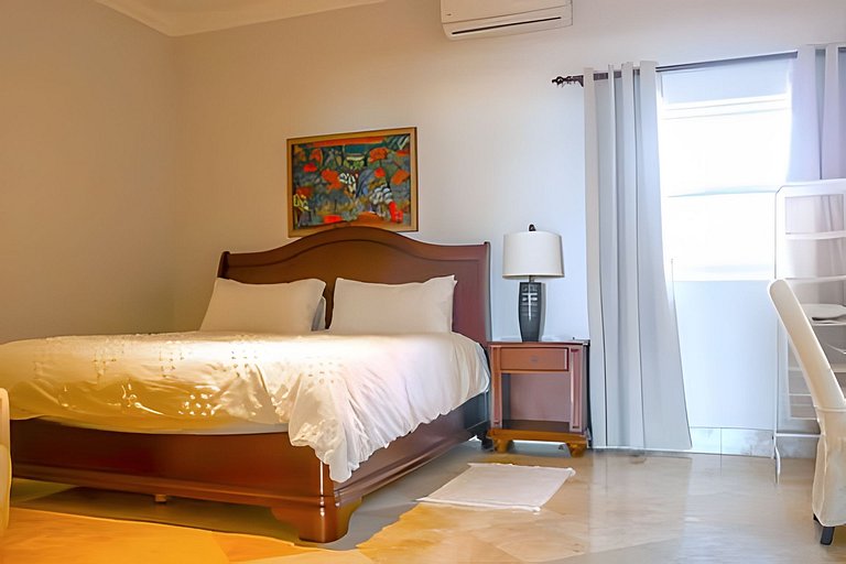 Spacious Beachfront Retreat, steps to Cabarete Fun