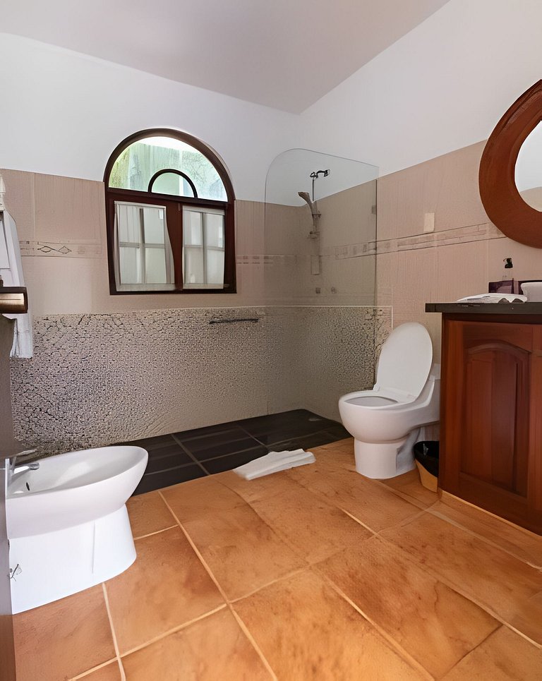 Beachfront Oasis: 4BR Villa at Playa Encuentro