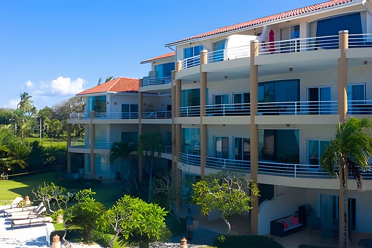 Beachfront Oasis at Ocean One: Ideal for Families