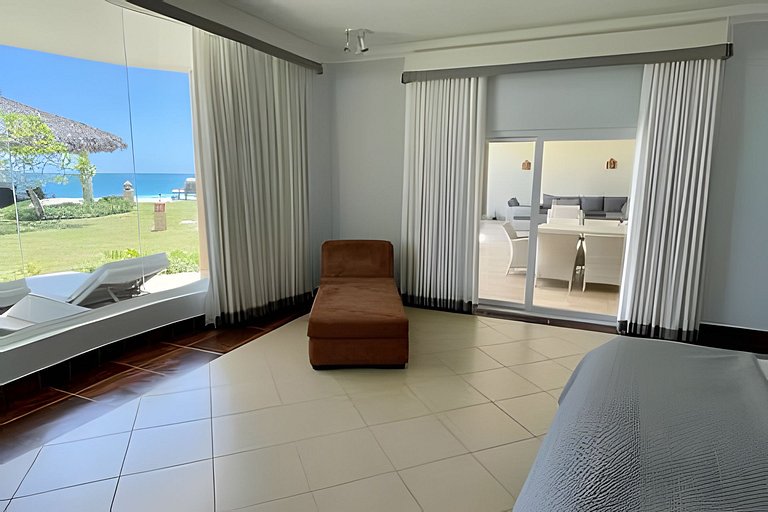 Beachfront Oasis at Ocean One: Ideal for Families