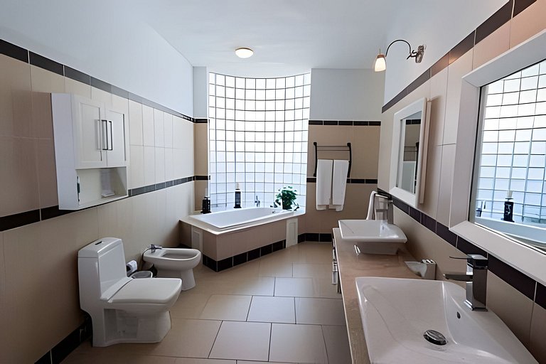 Beachfront Oasis at Ocean One: Ideal for Families
