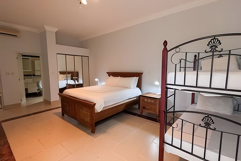 Beachfront Oasis at Ocean One: Ideal for Families