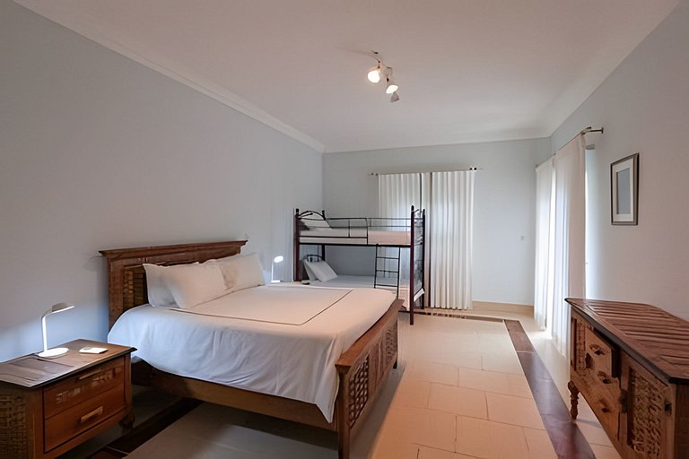 Beachfront Oasis at Ocean One: Ideal for Families
