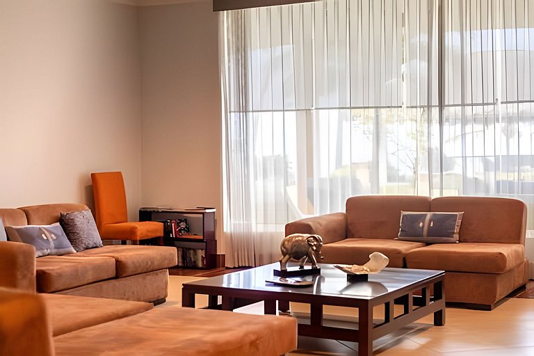 Beachfront Oasis at Ocean One: Ideal for Families