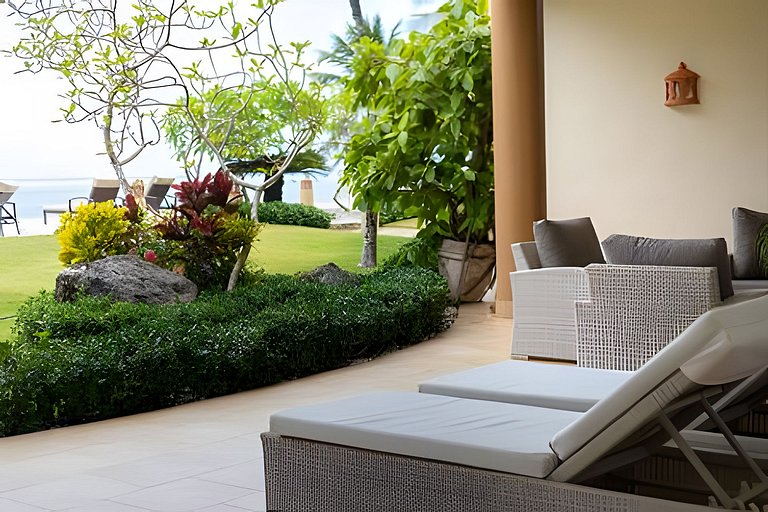 Beachfront Oasis at Ocean One: Ideal for Families