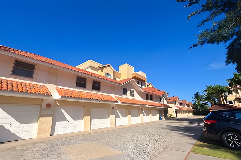 Beachfront Oasis at Ocean One: Ideal for Families