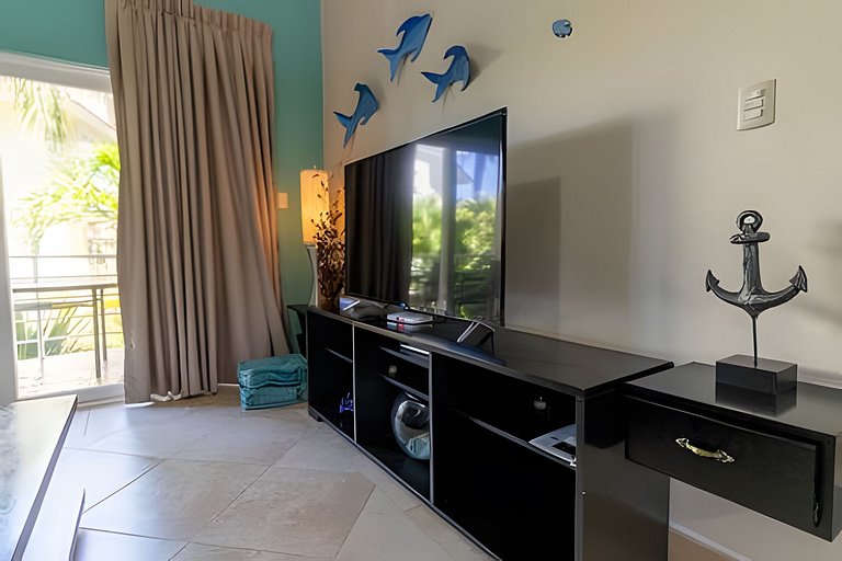 Charming 1-BR Ocean One, Walk to Beach & Dining